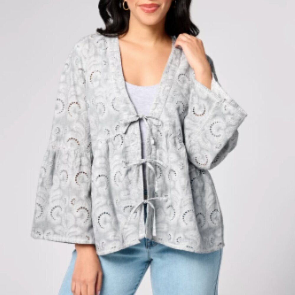 LOGO Lavish by Lori Goldstein Eyelet Lace Tie-Front Cardigan – Gray 2X